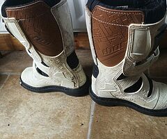 Youth motocross boots