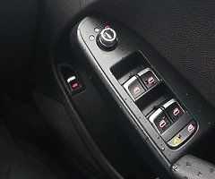  - Image 6/10