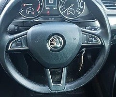 Skoda superb 2016 manual 2.0tdi - Image 4/10