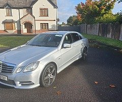 Mercedes Benz e220 AMG