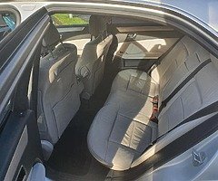Mercedes Benz e220 AMG - Image 10/10