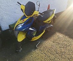 2009 Kymco 50cc moped