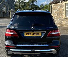 ** 2012 Mercedes ml 250 AMG ** - Image 4/8
