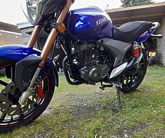 ** 2O16 KEEWAY RKV 125 **