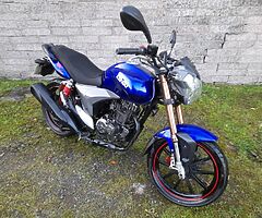 ** 2O16 KEEWAY RKV 125 **
