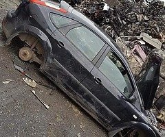 Old scrap cars vans jeep s won't pm