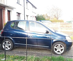Toyota Yaris 01 - Image 3/9