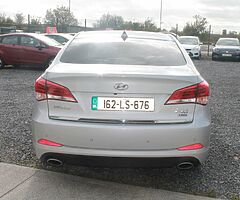 2016 hyunday  i40