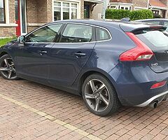 142 Volvo V40 R Design 1.6L diesel 115 BHP with winter pack inc. Cheap tax 180 per year.