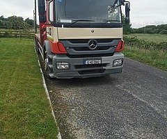 Mercedes - Image 5/10