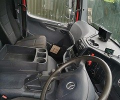 Mercedes - Image 9/10