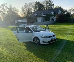 2016 Volkswagen Golf GTE - Image 6/10