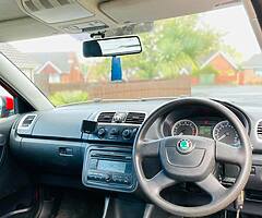 2010 Skoda Fabia Estate - Full Skoda Service History & 3 Months Warranty! - Image 6/8