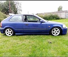 Sellin my civic 1.4 needs bit a work sunroof model hard come bt thease days - Image 5/10