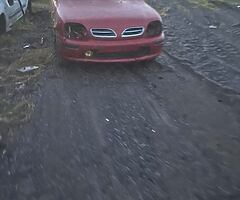 Nissan micras - Image 3/7