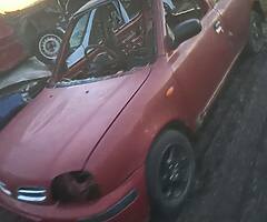 Nissan micras - Image 4/7
