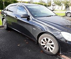 Mercedes Benz E Class E 200 CDI Blue Efficiency