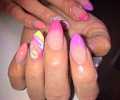 Gel nails - Image 7/9