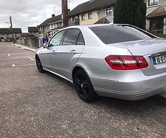 Mercedes E clas