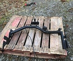 Bullbar with spot lights and tow bar for sale - Image 5/7
