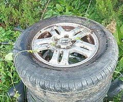 Anyone around today to buy 2 scrap cars n about 30 alloys n other bit of ally