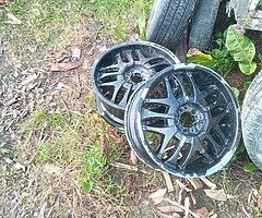 Anyone around today to buy 2 scrap cars n about 30 alloys n other bit of ally - Image 6/7