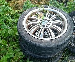 Anyone around today to buy 2 scrap cars n about 30 alloys n other bit of ally - Image 7/7