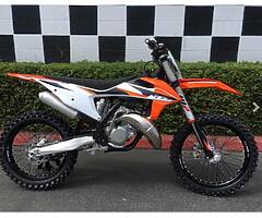 Looking ktm 125
