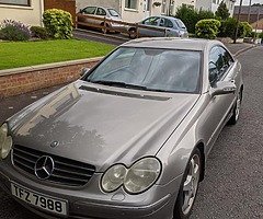2004 Mercedes-Benz CLK-Class