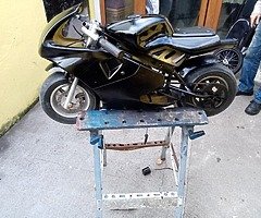 Mini moto dos run but needs pulley fixs no swaps new carb on it eaesy fix