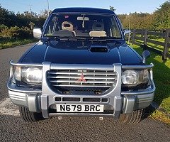 1995 Mitsubishi Pajero - Image 5/10