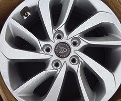 Breand new Hyndai  alloys