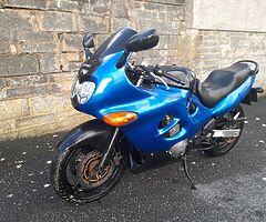 ** SUZUKI GSXF 600 **