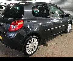 LOW MILEAGE RENAULT CLIO