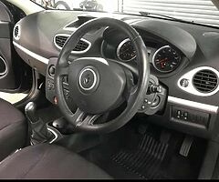 LOW MILEAGE RENAULT CLIO - Image 5/6