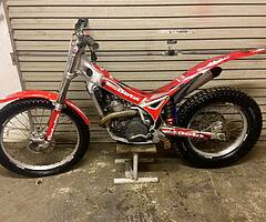 2005 BETA 270