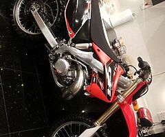 2005 cr 250