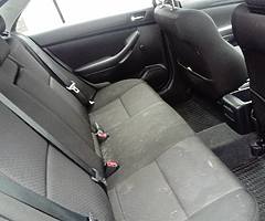 Toyota Avensis - Image 4/6