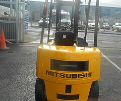 FOR SALE: Mitsubishi 3 Ton Forklift - Image 8/8