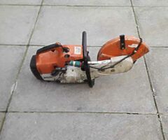 Concrete saw