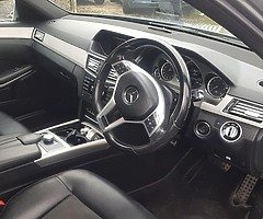 Merc E220 for sale - Image 4/8