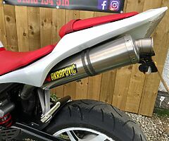 Yamaha R1 - Image 9/10
