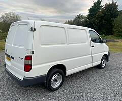 2008 TOYOTA HIACE SWB D-4D - Image 9/9