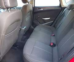 2012 Vauxhall Astra - Image 9/10