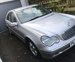 2004 Mercedes-Benz C-Class