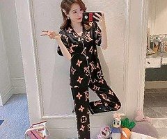 Clothes - Image 5/5