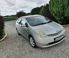 Toyota prius 1.5 automatic.