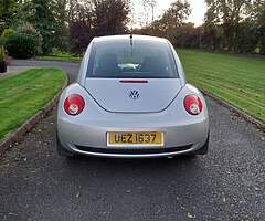 2008 Volkswagen Beetle - Image 4/10