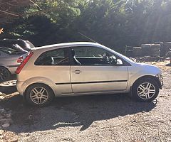 Cars and jeeps for breaking - Image 9/10