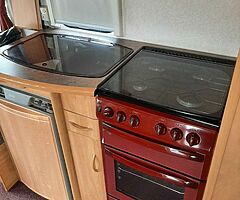 Caravan - Image 5/9